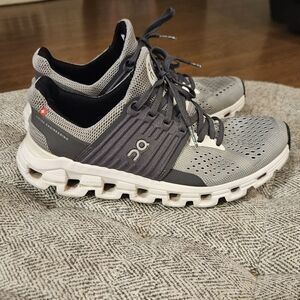 Women's 7 On Clouds
